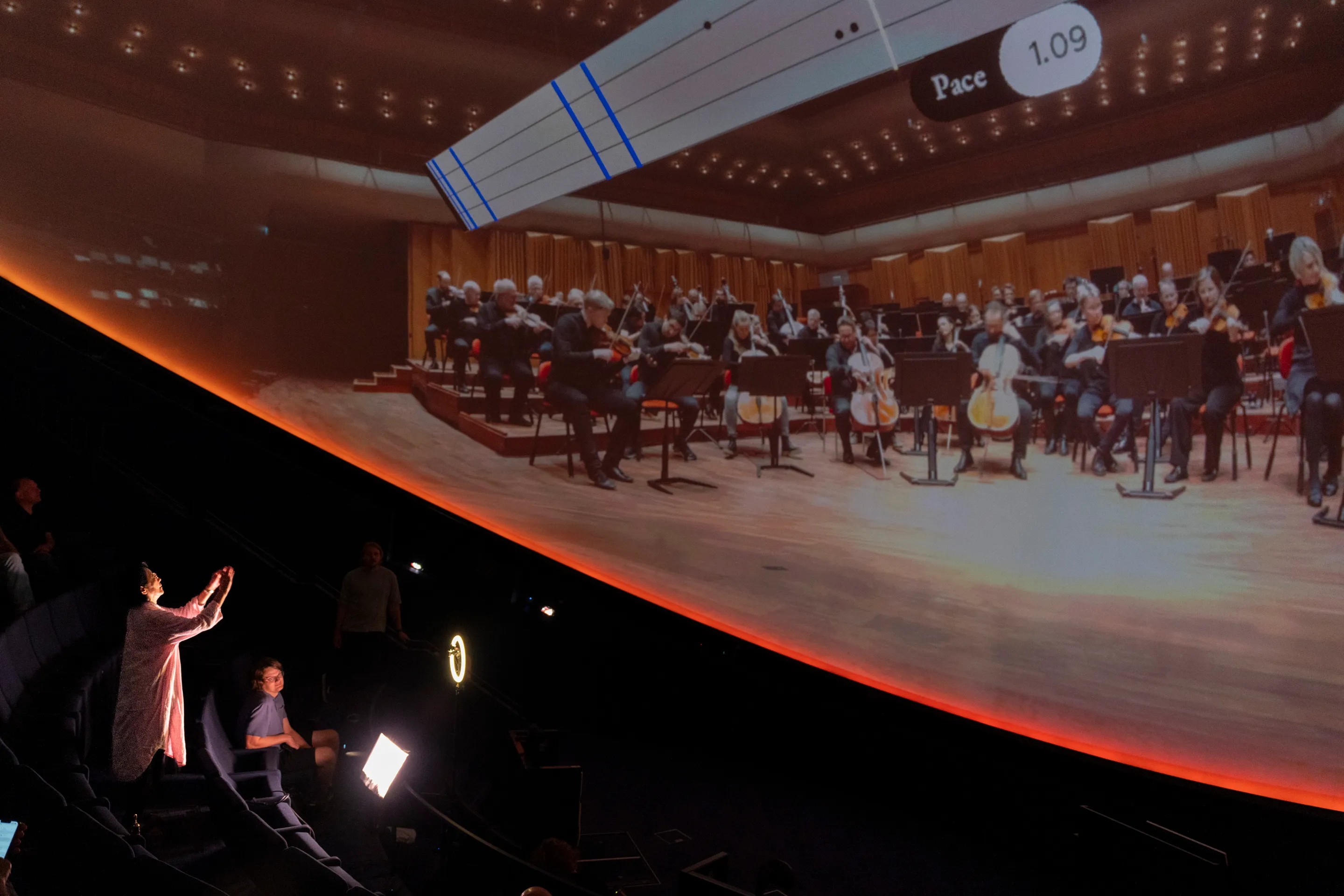The orchestra playback with real-time pace indicator