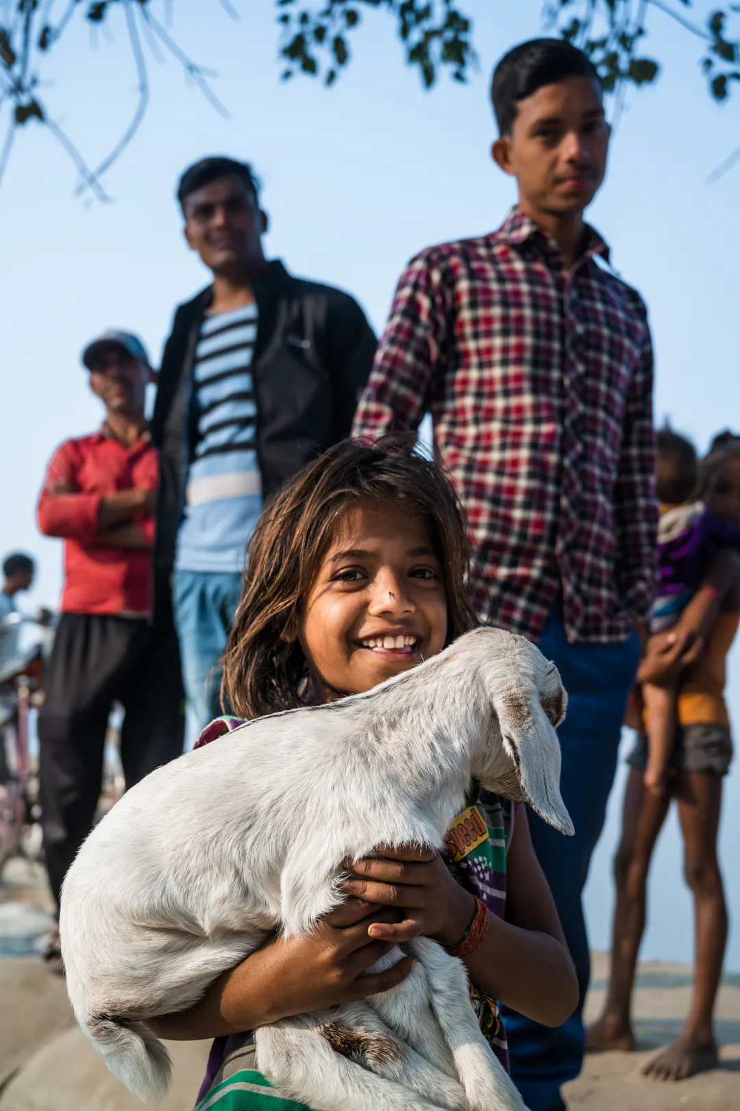 Daily life along the banks of the river Ganges